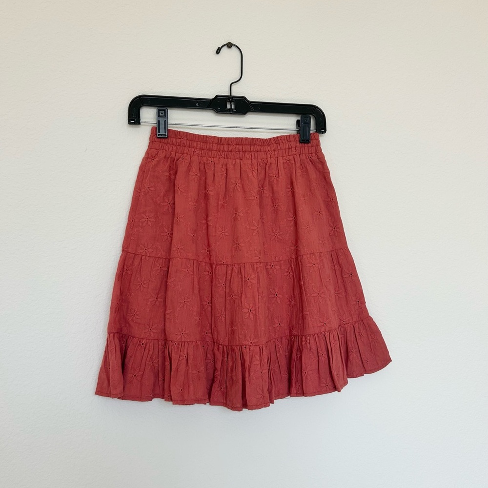 NWT MinkPink Long Sleeve Eyelet Floral Top & Tiered Mini Skirt Set - Picture 7 of 7
